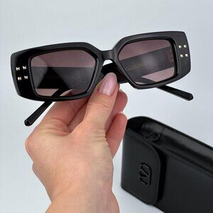 Valentino Women BRAND NEW Sunglasses Black Gold Rose Square V - CINQUE VLS-108A